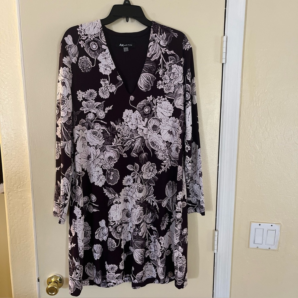 Anne Klein Eggant Purple/White Floral V-Neck Slip On Short Dress XL Exce Condi